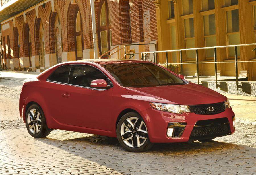  Kia Forte Koup 2009 года  (фото 70 из 169)